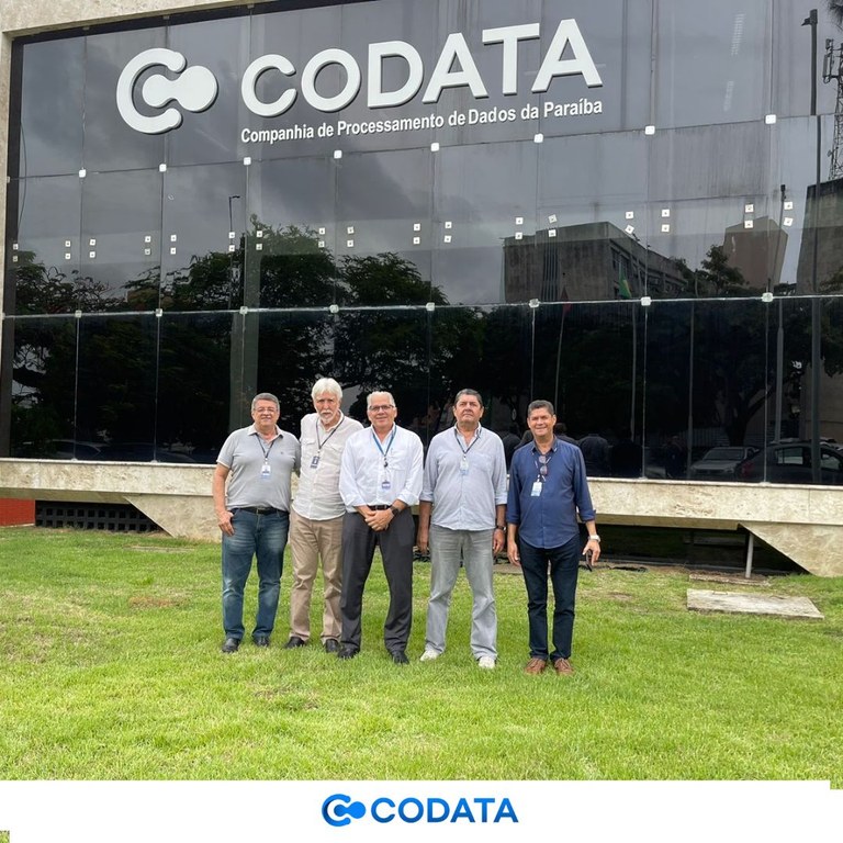 Ex-Presidente Waldemar Nóbrega faz visita de cortesia à CODATA.