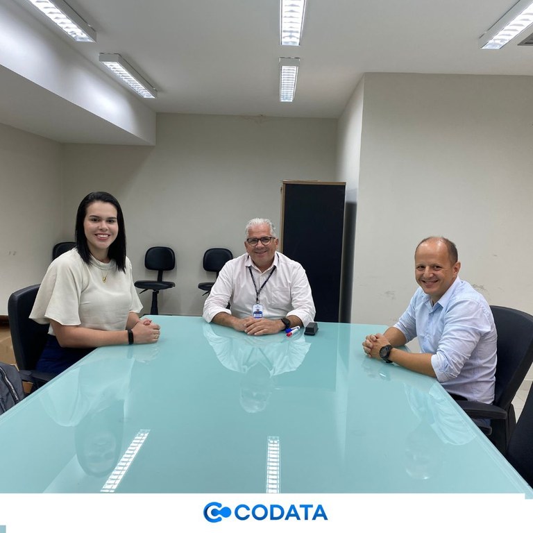Secretária de Meio Ambiente e Sustentabilidade visita a CODATA